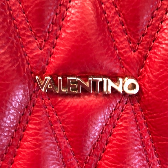 Beautiful Valentino shoulder bag. - Picture 4 of 15